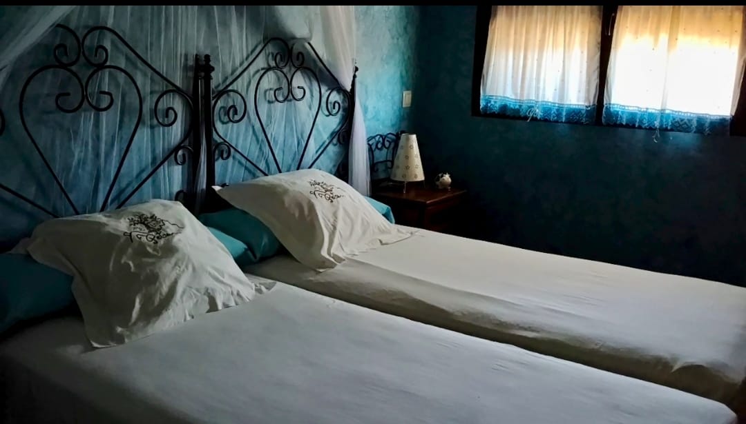 Detalle del dormitorio de la casa rural